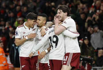 Η Άρσεναλ ξεπερνά και τους «Invincibles» στην πορεία της για τον τίτλο