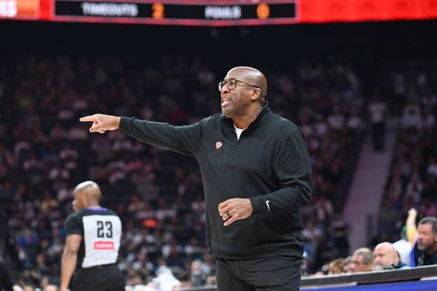 Σερί τριών ηττών για πρώτη φορά από τον Οκτώβριο για τους Νικς - Τι είπε ο Μάικ Μπράουν