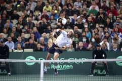 Ιδανικό ξεκίνημα και νίκη για τον Τσιτσιπά στο Davis Cup