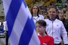 Davis Cup: Η είσοδος της ελληνικής αποστολής, τα βλέμματα στραμμένα στον Τσιτσιπά