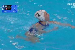 «Έπνιξε» τη Γαλλία η Εθνική πόλο γυναικών και μπήκε με το δεξί στο Παγκόσμιο πρωτάθλημα υγρού στίβου