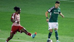 Το μήνυμα του Μπακασέτα για τον θρίαμβο στο ντέρμπι και την αποθέωση των οπαδών στο ξενοδοχείο (vid)