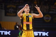 «Τρέχει» για το Final 8 του Κυπέλλου Ελλάδας ο Φλιώνης στην ΑΕΚ