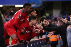 «Πάρτι» της Γουλβς στο Stamford Bridge - Άνετη «τριάρα» της Μάντσεστερ Γιουνάιτεντ επί της Γουέστ Χαμ