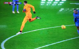 Η απίθανη «γκέλα» του Άλισον έχει γίνει viral στην Αγγλία (pics)