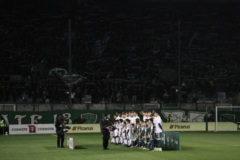 Έντονες αποδοκιμασίες από τους οπαδούς του Παναθηναϊκού μετά την ήττα από τον ΠΑΟΚ