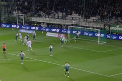 Απίθανη ευκαιρία του Τάισον: Ο Γέντβαϊ έδιωξε το σουτ του πάνω στη γραμμή