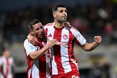 Ομορφιές Ποντένσε, ερυθρόλευκη τριάρα και άνετη απόδραση από την Τρίπολη