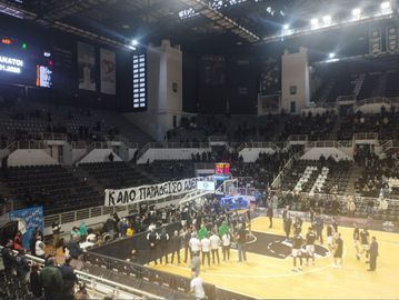 Συγκίνηση και φόρος τιμής: ΠΑΟΚ και Σπόρτιγκ τίμησαν τη μνήμη των 7 παιδιών που έχασαν τη ζωή τους στη Ρουμανία