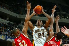 Η περίπτωση του Τζόναθαν Άιζακ θυμίζει τον άτυχο συνονόματό του, Τζόναθαν Μπέντερ (vid)