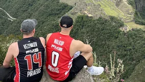 Η υπόσχεση δύο φίλων του Ολυμπιακού στον Μπαρτζώκα: Το Περού είναι «ερυθρόλευκο» (pics)