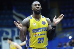 Παρελθόν από το Περιστέρι Domino's ο Τσαντ Μπράουν