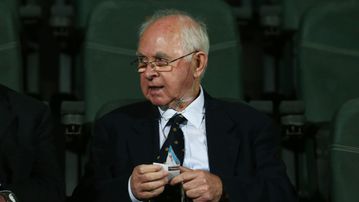 Βαρύ πένθος στο ελληνικό ποδόσφαιρο: Πέθανε ο Βασίλης Δανιήλ