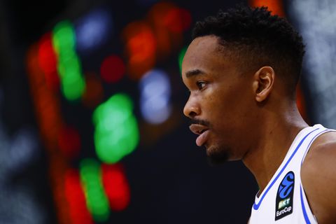 Οδύσσεια στο Ντουμπάι για τον Λέμον του Πανιωνίου, επιστρέφει στην Αθήνα