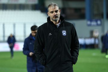 Ο Χαριστέας είδε κόκκινη κάρτα μετά το Κηφισιά - ΠΑΟΚ λόγω διαμαρτυρίας για τη διαιτησία