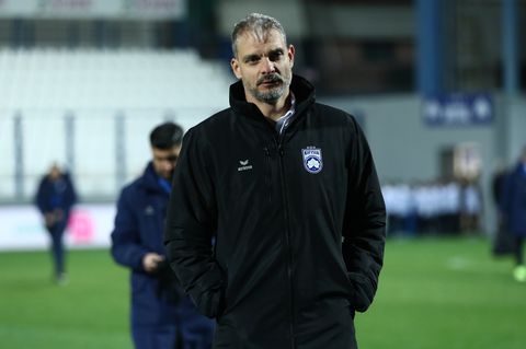 Ο Χαριστέας είδε κόκκινη κάρτα μετά το Κηφισιά - ΠΑΟΚ λόγω διαμαρτυρίας για τη διαιτησία