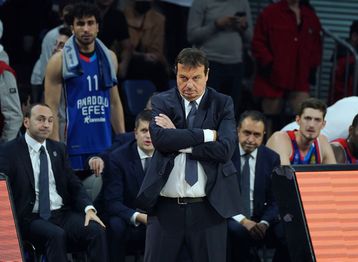 Αναντολού Εφές: Γιατί η πρωταθλήτρια Ευρώπης κινδυνεύει με αποκλεισμό από τα playoffs