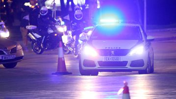 Τρεις συλλήψεις για συμπλοκή έξω από γήπεδο στον Πειραιά