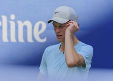 Ο πρώην γυμναστής του Σίνερ σπάει τη σιωπή του μετά την υπόθεση ντόπινγκ