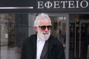 Δίκη Φιλιππίδη: «Ο Πέτρος δεν είναι βιαστής», κατέθεσαν μάρτυρες υπεράσπισής του