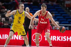 LIVE: ΑΛΜΠΑ - ΟΛΥΜΠΙΑΚΟΣ