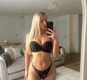 «Καυτή» ποδοσφαιρίστρια «αναστατώνει» με εσώρουχα και αποκαλύπτει τα τεράστια κέρδη της (pics)