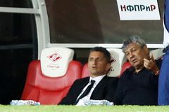 Επικοινωνία Μιρτσέα και Ραζβάν Λουτσέσκου - Η επιθυμία του πρώτου