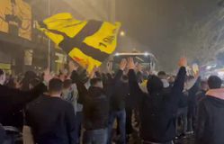 «Τρελή» υποδοχή από τους οπαδούς του Άρη για την άνοδο στη Novibet Volley League (vid)