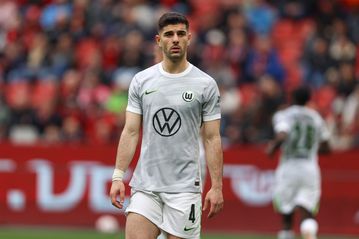 Ο Κουλιεράκης έβγαλε φοβερή ασίστ με το κεφάλι για το γκολ του Βιντ (vid)