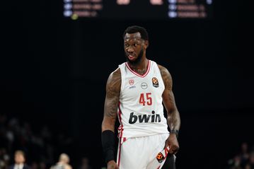 Ένα «standing ovation» στον υπερπολύτιμο Ντόντα Χολ