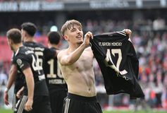 Επική ανατροπή για την Μπάγερν πριν τη Ρεάλ, συντριβή για τη Βόλφσμπουργκ του Κουλιεράκη