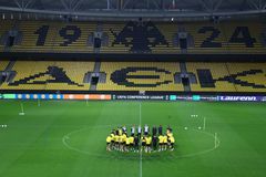 Ο Νίκολιτς ανοίγει για τον κόσμο της ΑΕΚ και για ένα τέταρτο, τις πόρτες της τελευταίας προπόνησης πριν το Φάληρο