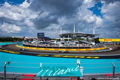 Γκραν πρι Formula 1 Μαϊάμι: Ένας αγώνας για σκληρό ροκ… (vid)