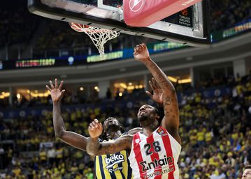 Η Euroleague όρισε διαιτητές για το Game 4 Φενέρμπαχτσε - Ολυμπιακός