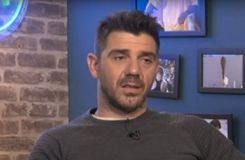 Έξω φρενών ο Κατσουράνης με τηλεθεατή για φάση offside στο ΑΕΚ - Ολυμπιακός: «Φελλός είσαι και φαίνεσαι» (vid)