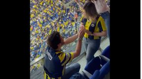 Πρόταση γάμου στο Φενέρμπαχτσε - Ολυμπιακός που όμως δεν τους έφερε... γούρι (vid)