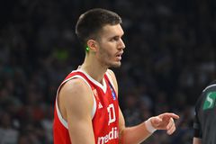 «Έσωσε» τον Ερυθρό Αστέρα ο Πετρούσεφ - Πέρασε το εμπόδιο της Μέγκα η Παρτιζάν