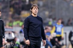 Αλμέιδα: «Αν θα φύγω ή θα μείνω, θα απαντήσει αυτός που παίρνει τις αποφάσεις, αξίζω σεβασμό»