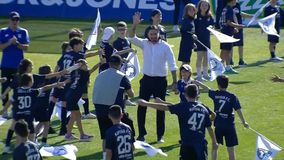 «Τρέλα» για Λέτο και Μποτία - Μέσα σε αποθέωση παρέλαβαν τα μετάλλιά τους