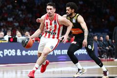 Λαρεντζάκης: «Ξέραμε ότι η ΑΕΚ θα έρθει να κερδίσει - Στο τέλος η επιλογή ήταν να κάνουμε φάουλ»