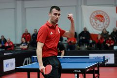 Ιστορικό τρεμπλ για τον Ολυμπιακό: Νίκησε τον Παναθηναϊκό και κατέκτησε το Κύπελλο στο πινγκ πονγκ ανδρών