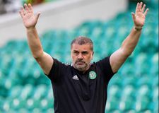 Οι άγνωστες ιστορίες του Ποστέκογλου: Ο «τρόμος» των παικτών και τα ξεσπάσματα στα αποδυτήρια (vid)