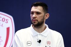 Παπανικολάου: «Δεν κάνει διαφορά το Έλληνες ή ξένοι, οι παίκτες που έχουμε ξέρουν πόσο σημαντικά είναι τα ματς»