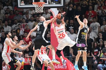 Η φάση που ξεσήκωσε θύελλα παραπόνων στον Ερυθρό Αστέρα και το άστοχο σουτ του Λεντέι που έδωσε τη νίκη στους ερυθρόλευκους (vid)