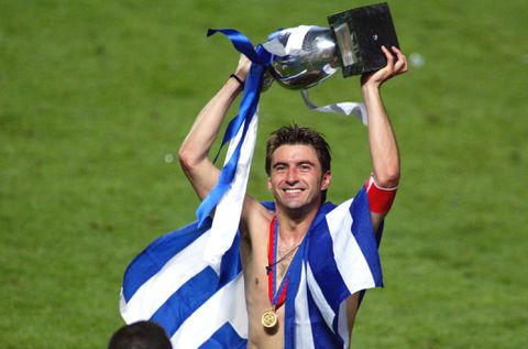 Ζαγοράκης για τον θρίαμβο της εθνικής στο Euro 2004: «Δεν υπάρχουν μη, δεν μπορώ, δεν θέλω, συνεχίζουμε να λέμε impossible is nothing»