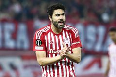 Στο πλευρό του Ολυμπιακού ο Ιμπόρα για το ματς με την Μπαρτσελόνα (vid)