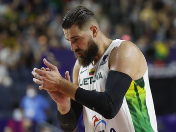 Έφτασε στην Αθήνα ο Βαλαντσιούνας για τον Παναθηναϊκό