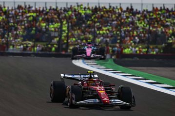 Ταχύτερος ο Χάμιλτον στο FP1 του Σίλβερστον