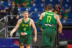 Οι 7 συμπατριώτες του Βαλαντσιούνας που έχουν φορέσει τα πράσινα