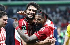 Ροντινέι σε Ιμπόρα: «Σπουδαίος φίλος, σου εύχομαι τα καλύτερα» (pic)